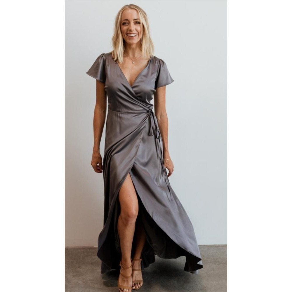 Baltic Born‎ Dress Womens Small Gray Satin Wrap Maxi Tie Waist Short Sleeve Slit